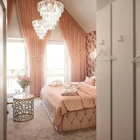 Alojamento de Acomodação e Pequeno-almoço La Rose Mikołajki